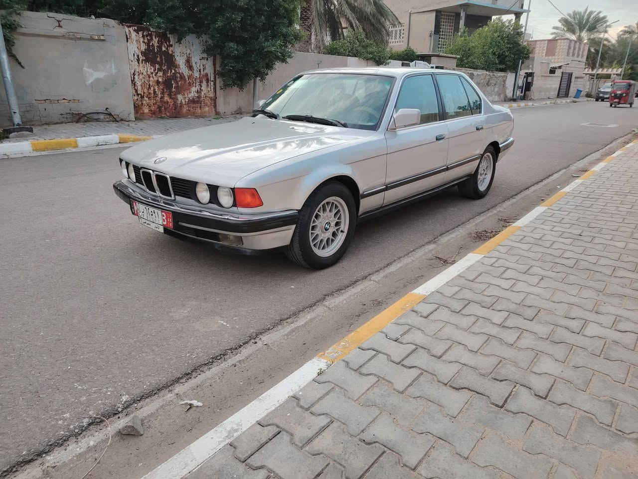 السلام عليكم بي ام حجم 735 موديل 1991 رقم انبار اسمي مشروع وطني سنويه لغايه ال 29 مكينه وكير فيفيتي حاويه  مكفولات سياره جاهزه من تخم تاير جديد حداديه خلفي امامي جدد تبريد ثلج ❄️ كهربايات كلها شغاله سياره مصبوغة عام للجماليه مكفوله من الضربه سياره مكفوله من الكص ونقل الجثه وكافه العيوب الشرعيه سياره جديده معنى الكلمه وجاهزه المكان واسط قضاء الحي السعر52وبيها مجالل
اتصال ***********
***********
