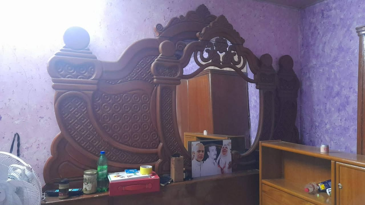 غراض للبيع كلمن سعره ***********نجف مقابيل باب دخول المطار
