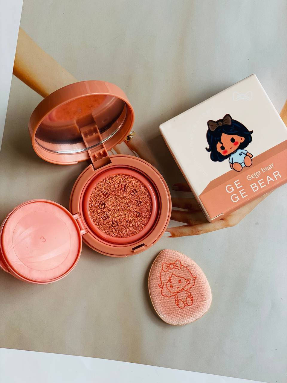 حلويات كوريا ❤️😍
بلاشر كوري كريمي GEGE BEAR
اكتشفي جمالك الطبيعي مع البلاشر الكريمي! تألقي بخدود وردية بلمسة واحدة 💕
الـ cream to powder المثالي يمتزج مع بشرتك بكل سلاسة ويتحول الى الباودر الثابت 
ليمنحك خدود موّردة  ذات مظهر نهائي مات لايُقاوم 🌸
يتوفر بثلاث درجات
#301
#302
#303
الستفسار خاص 
🚘يوجد خدمة توصيل لجميع محافظات العراق ٤ الاف🚘


**إذا كنت صاحب هذا الإعلان وتريد حذفه لأي سبب، رجاءا أرسل رسالة إلى الدعم الفني**