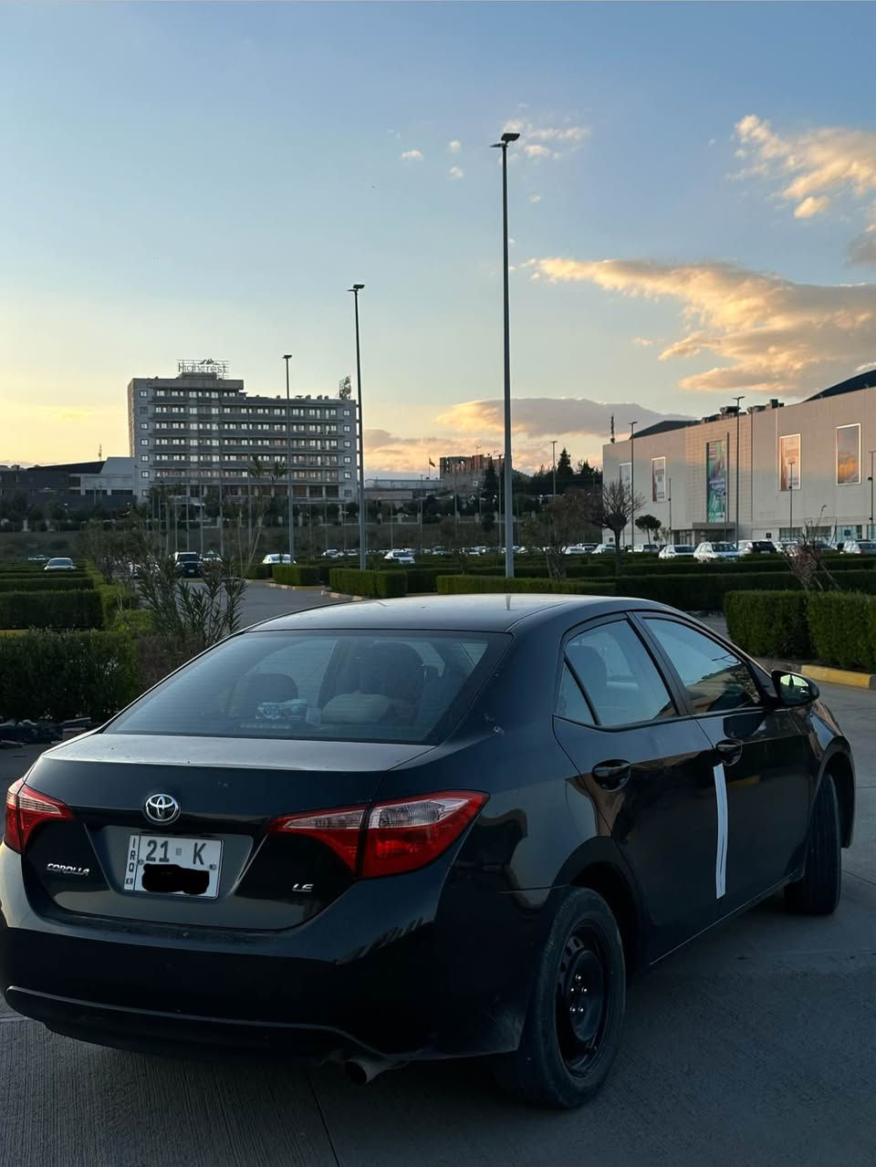 بەناوی خوای گەورە
کرۆلا ٢٠١٨/ Corolla 2018
ڕەشی سەدەف 
خەتی جادە
ڕادار
٧٥٠٠٠مایل ڕۆشتووە سەیارەکە یەک دینار مەسرەفی تیانییە سەیارەکە لە ڕووبەڕوو لە ڕەسمەکان جوانترە
لە سلێمانیم *********** السليمانية, العراق
