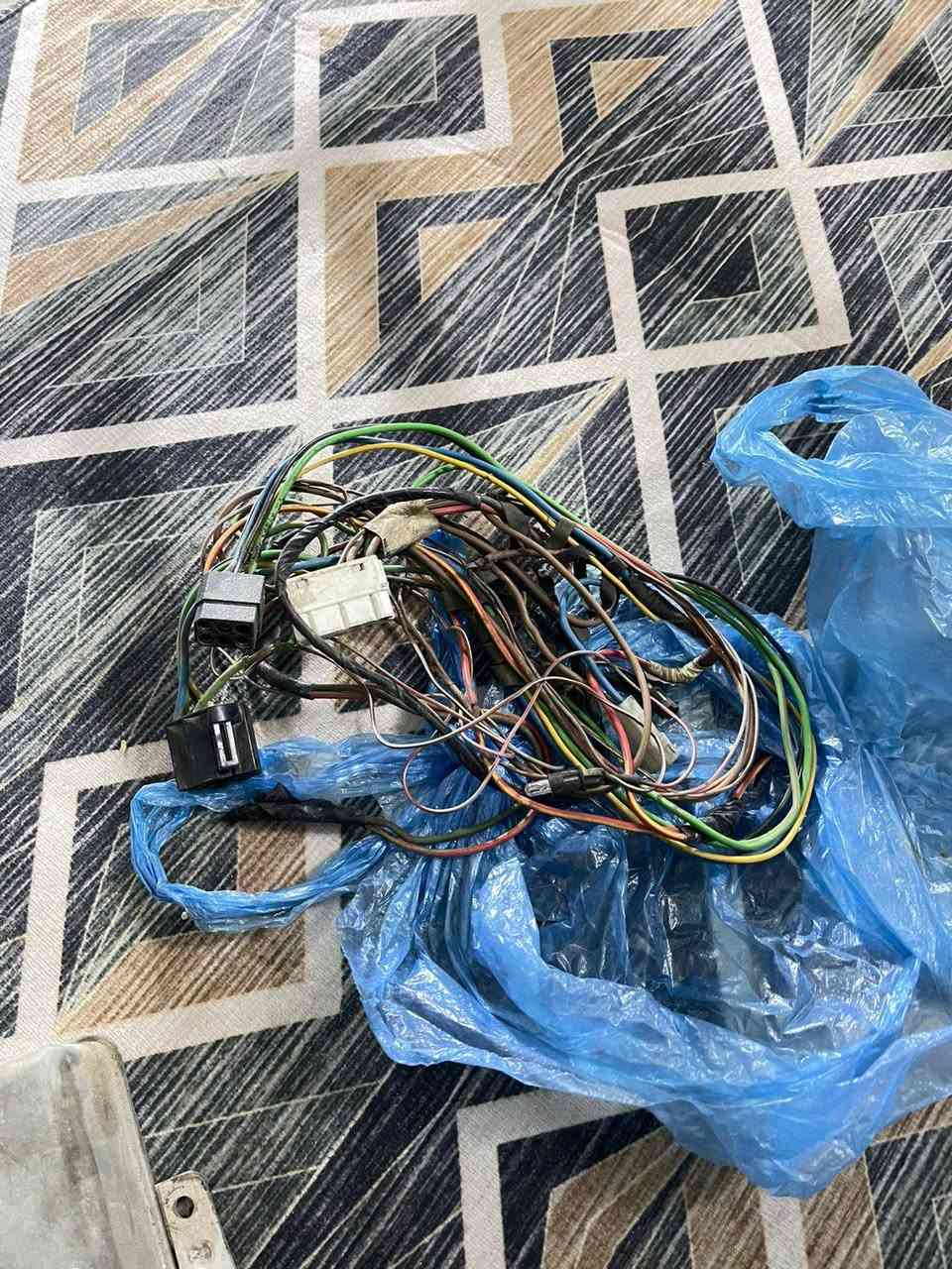 غراض زعره للبيع ابيع كلهن ب 75 قفل كلهن شغالات ونضيفات  مال تفصيخ مكاني بغداد
***********
