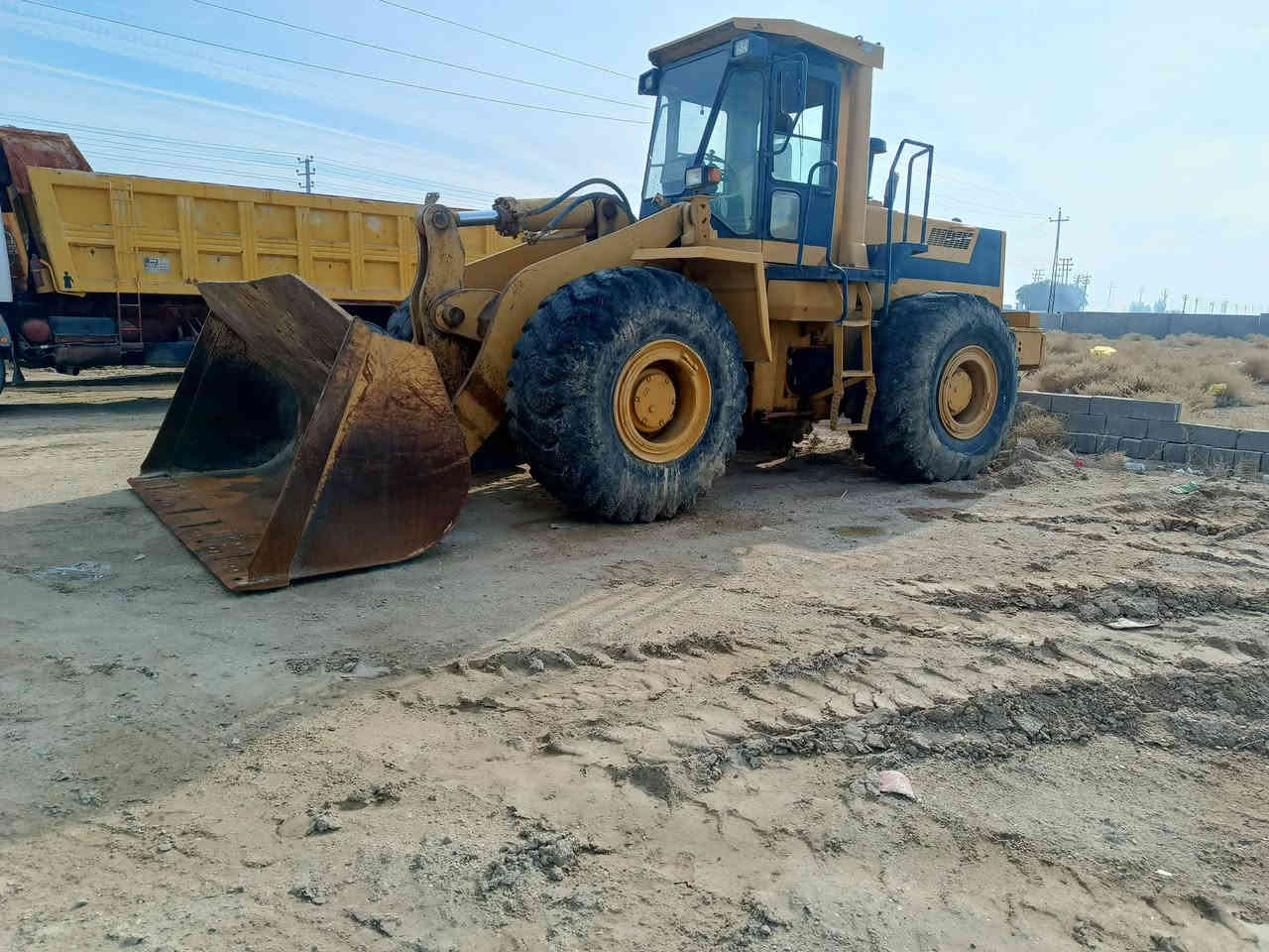 السلام عليكم

شفل كوماتسو موديل 99
حجم 420 
محرك كمنز ٢٤ولف مكفول 
كير كهربائي
رقم بغداد الماني تحويل مباشر

السعر 150 $ وبي مجال للشراي

معرض العراق لبيع وعرض الآليات الثقيله
الفلوجه معارض الخط السريع
للأستفسار والطلب *********** - ***********
