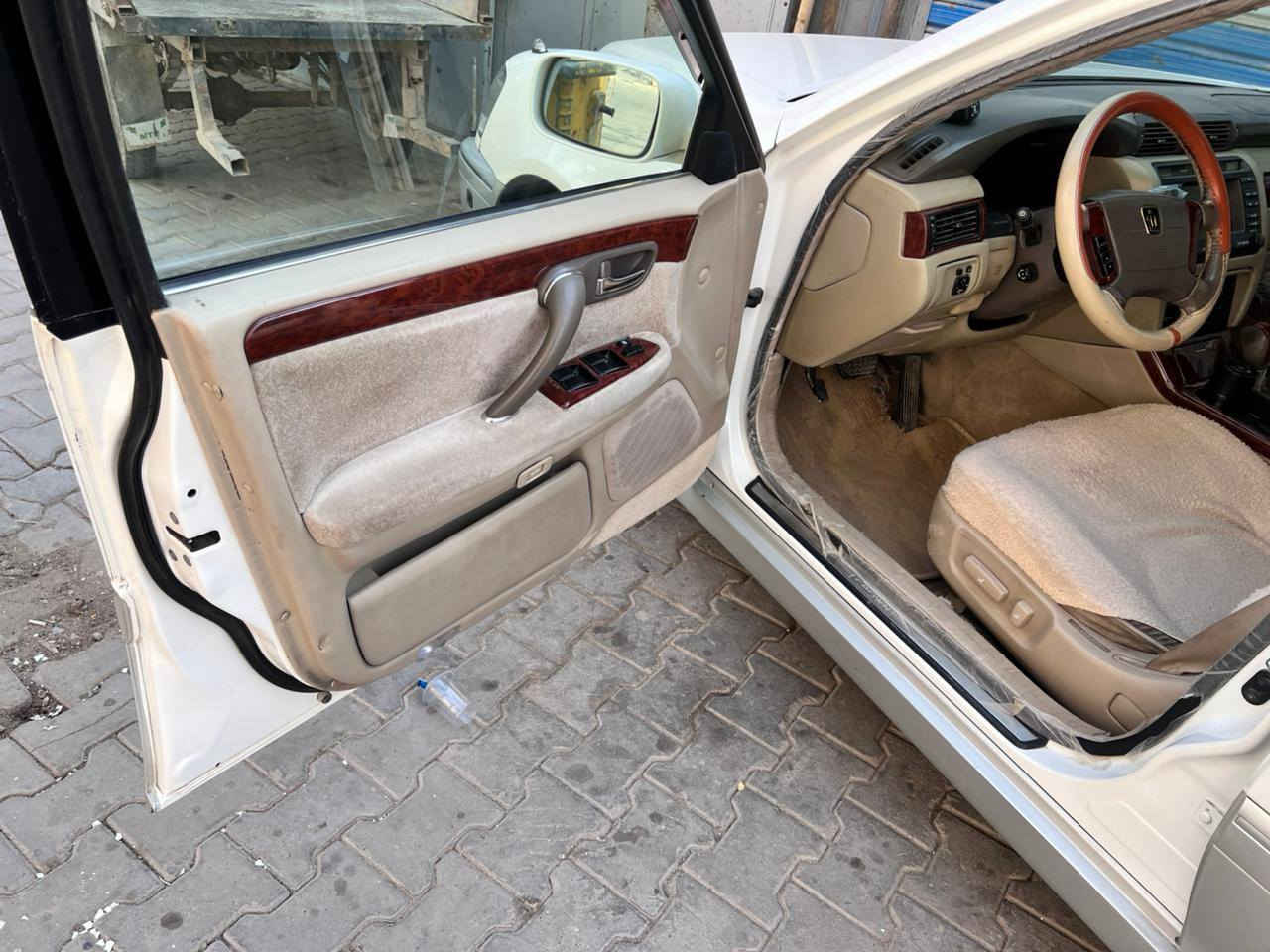 سلام عليكم ملكه كفاله عامه من والكصه ومن الضربه فول بطن عده الفتحه والجلد مدفوعه كمرك باقيه فقط علئ الرقم مكينه وكير وتخم تاير وحداديه كارتون ماعايزه شي مكان السياره النجف مشخاب للتواصل ***********
