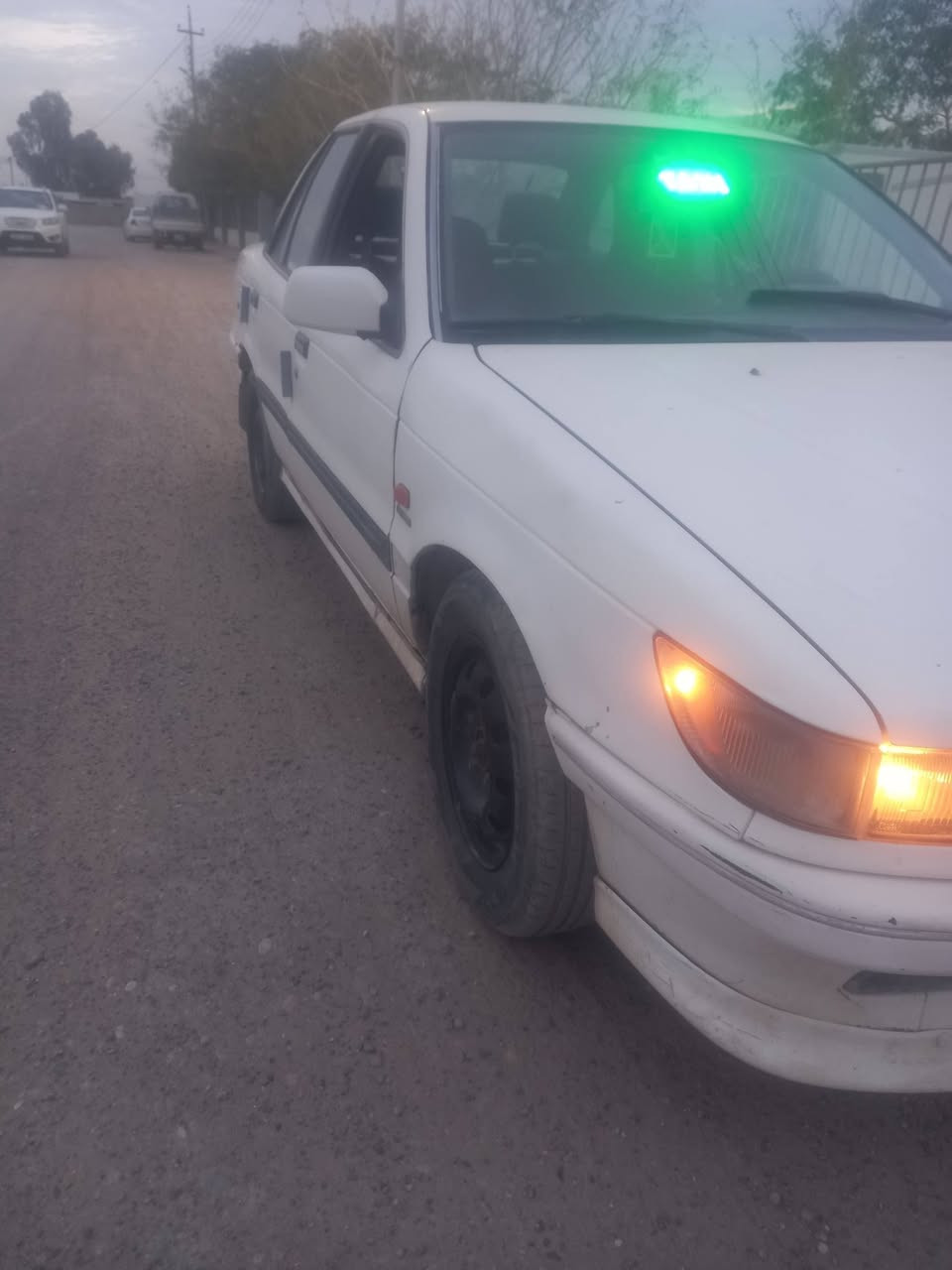 السلام عليكم ورحمة الله لانسر موديل 91. رقم صدامي بغداد سنويه عضم عاج ساقطه 22 راعيها موجود يحول تحويل وكاله ماكو السياره كير ومكينه خير من الله السياره حلوه مال جناي من حض عايزها بس صدر وبك لايت كهربائيات شغاله كلها السعر المطلوب 25 وبيها مجال للشراي والي مو شراي لايتعبني رجائآ التواصل ولاستفسار اكثر رقم الهاتف ***********
