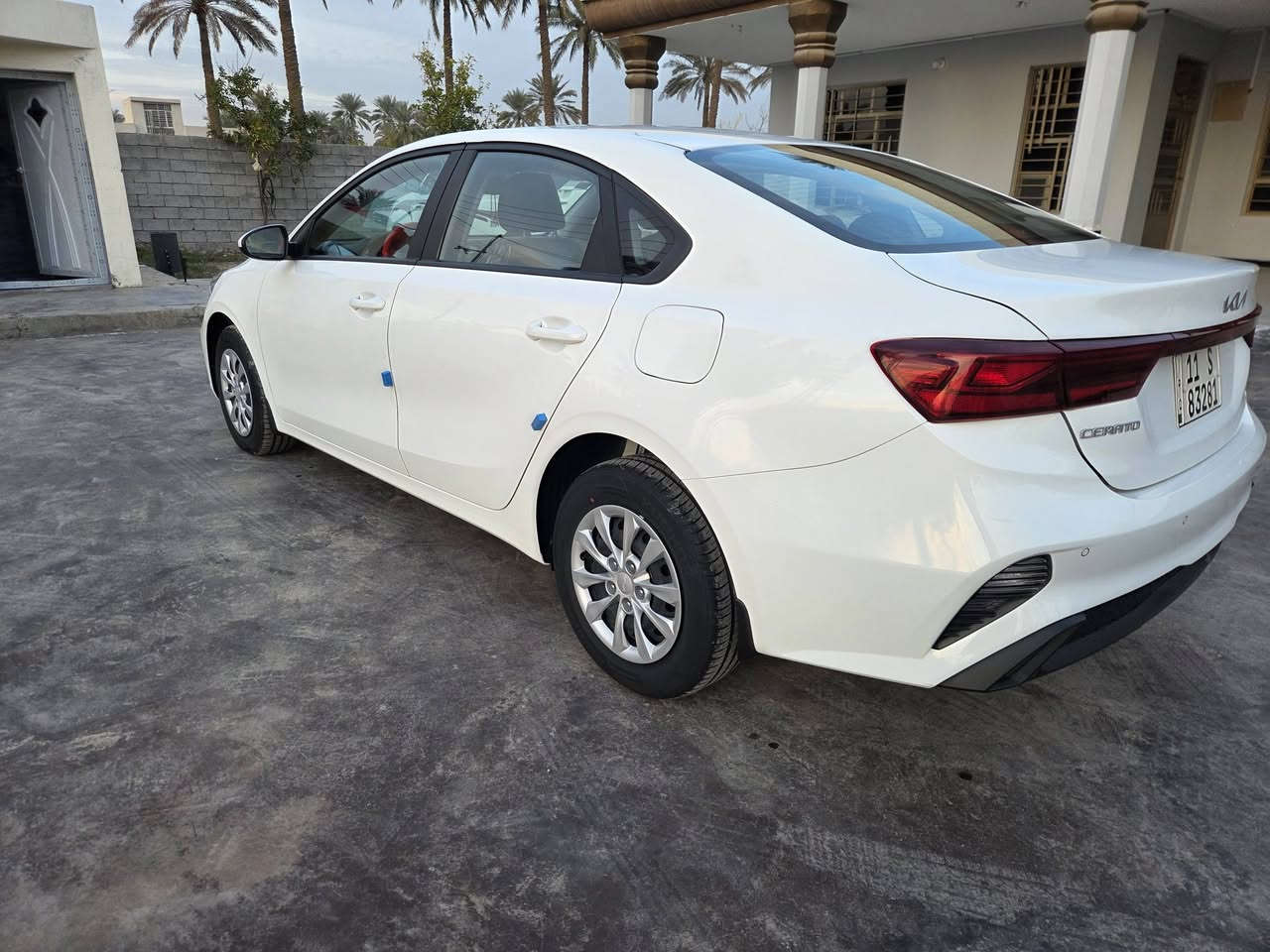 كيا سيراتو ٢٢ بغداد كوريا السياره وضع شركة ماشي ١٢ الف سعر ١٧٥ العنوان بغداد قضاء المدائن 
***********
