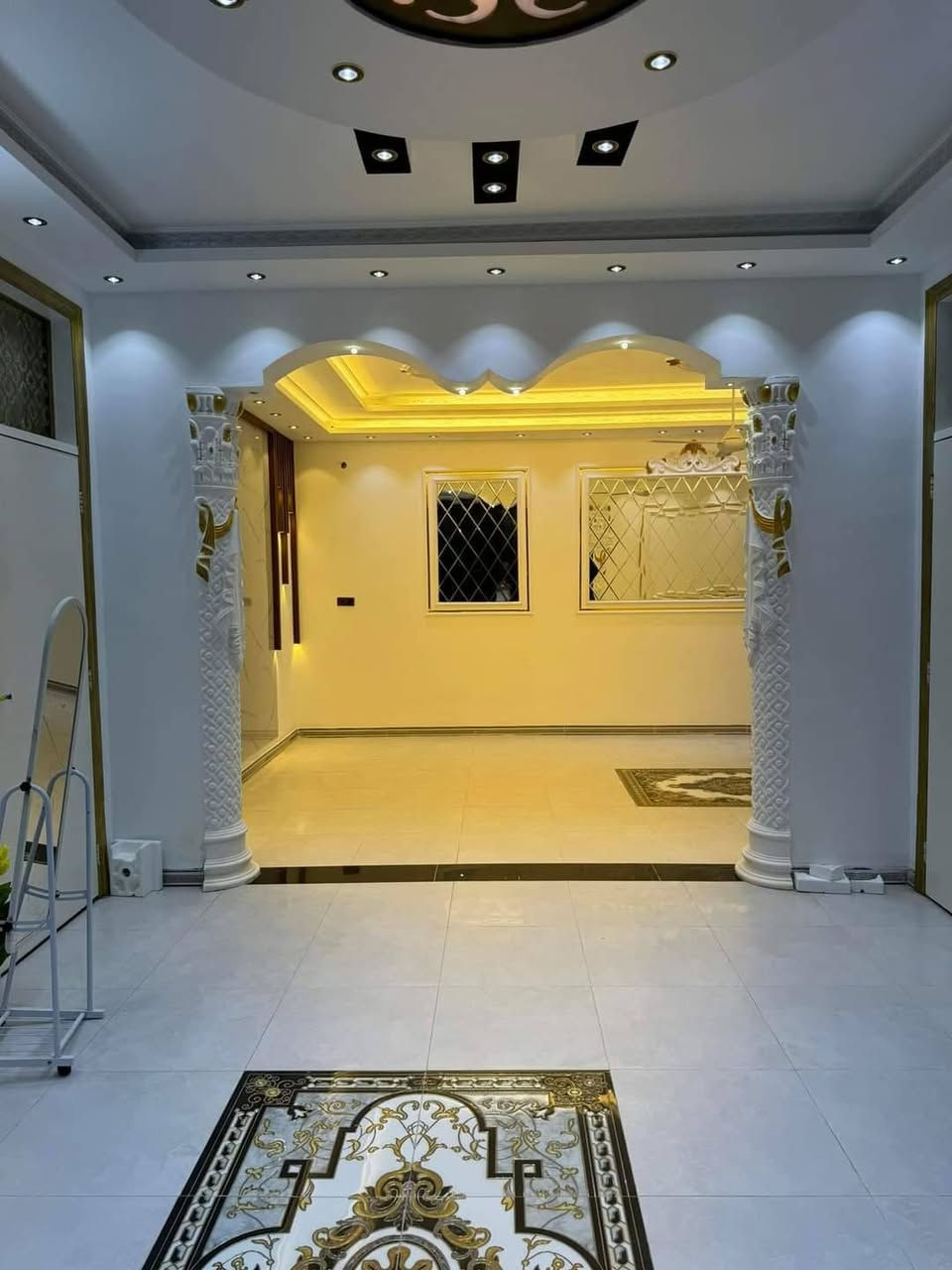 جزء بصسيط من اعمالي اتمنى ينال عجابكم
مستعدون. لكافة الديكورات الداخل ولخارج. 
ولبناء الدور بدق العمل ولترميم اخوكم حسين الجنابي
  العنوان بابل للتصال@ ***********

