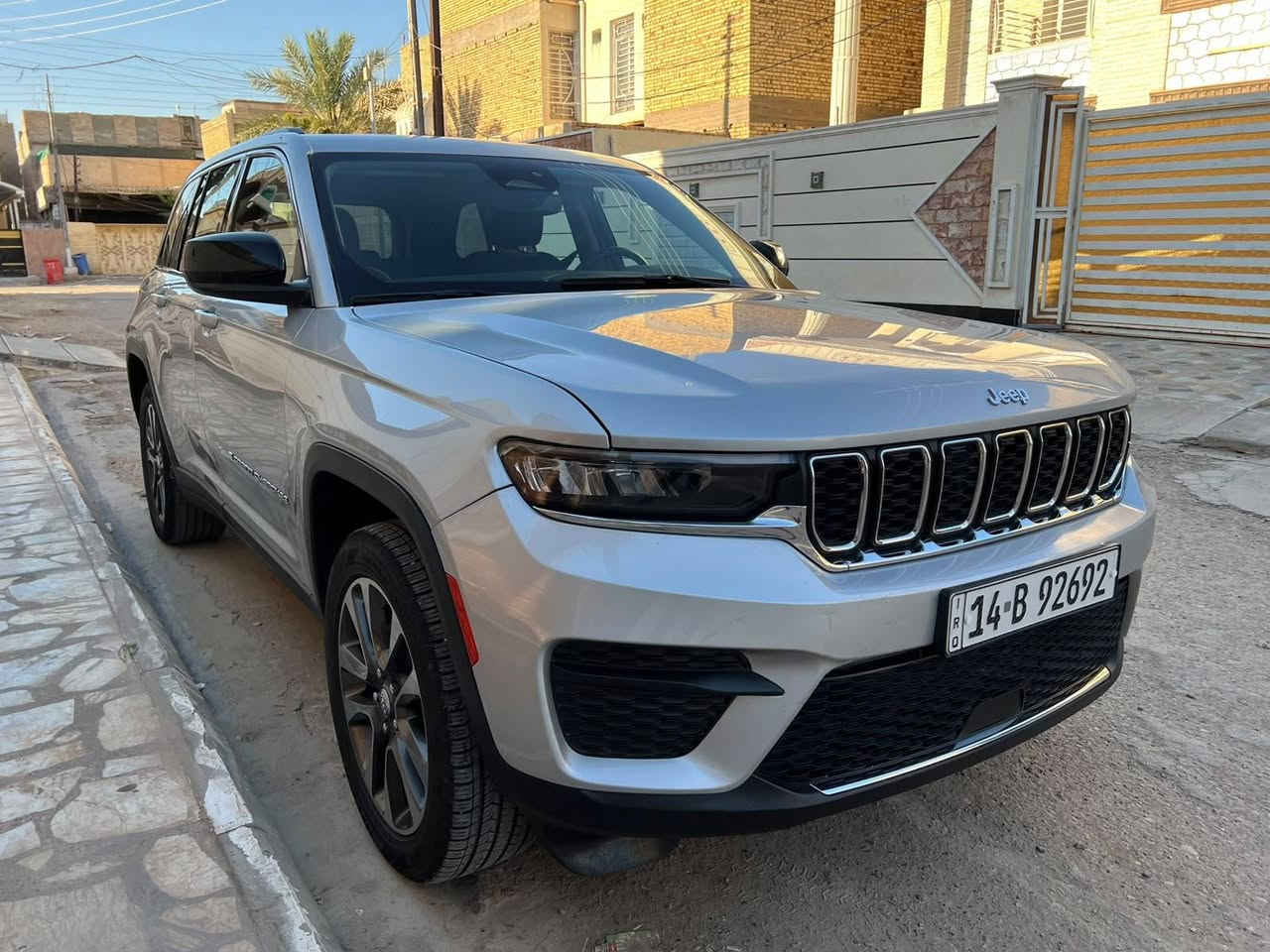 اللهم صلى ع محمد وال محمد
سلام عليكم للبيع

جيب كراند شيروكي لاريدو🚘

الموديل 2023 سياره جاهزه وجديده مابيه اي نقص 

رقم بصره بأسمي تحويل ثاني يوم

فول موصفات ماعد فتحة

5 راكب

سيارة وارد امريكي حادث بسيط والصور مرفقه بالمنشور

ماشية 80 الف km

العنوان/ ميسان

 للاستفسار الاصال بالرقم👇

*********** ☎️

السعر 278 $ ورقه بيه مجال بسيط
