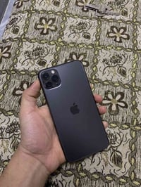 آيفون ١١ برو ماكس • ٢٥٦ • بطارية ٨٩٪