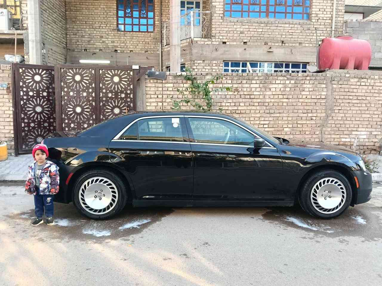 سلام عليكم 
اوباما 15 للبيع 🟣 
كفاله السياره فقط بارد سونار موجود 
مكينه جديده بسمي 
***********
مكاني بغداد
