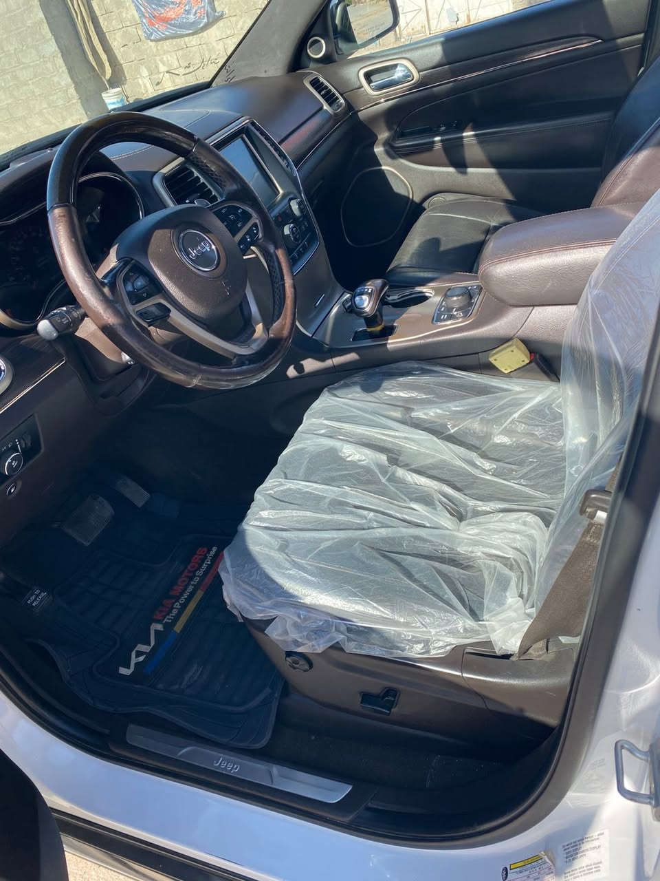 جيب موديل 14 راود كندي كفاله عامه ضربه وتبديل وصبغ ماعده باب سايق كلير بدون ضربه ولافتح  وسونار موجود بلمنشور فول موصفات سومت عله موصفات بل جيب مكينه 8سندر 5700كفاله من الفتح وتبخير ماشيه 100 الف حقيقي رقم شمالي تريد تحويل تريد وكاله  سعر 215 مكان السياره البصره تصال ***********
