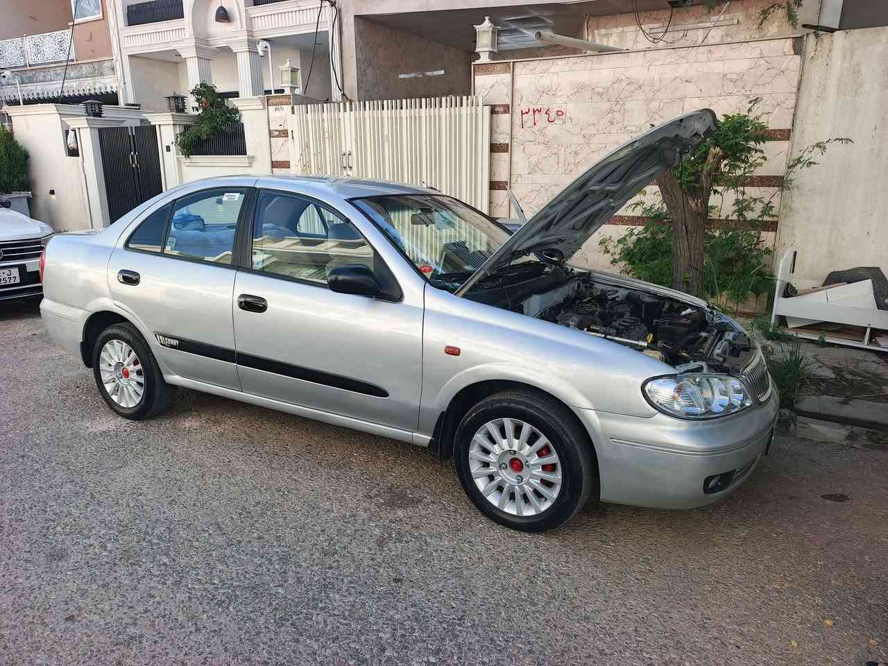 السلام عليكم  نيسان للبيع
موديل 2004 ياباني 

رقم اربيل 

سنوية 31

بدون حادث 

صبغ جمالية

كير محرك شرط 

كير عادي 

تبريد ثلج 

طخم تاير 

صدر 

سيارة مال جناي 

تشقل وتمشي 

مكانها شركاط احميله 

سعر 75$

***********
