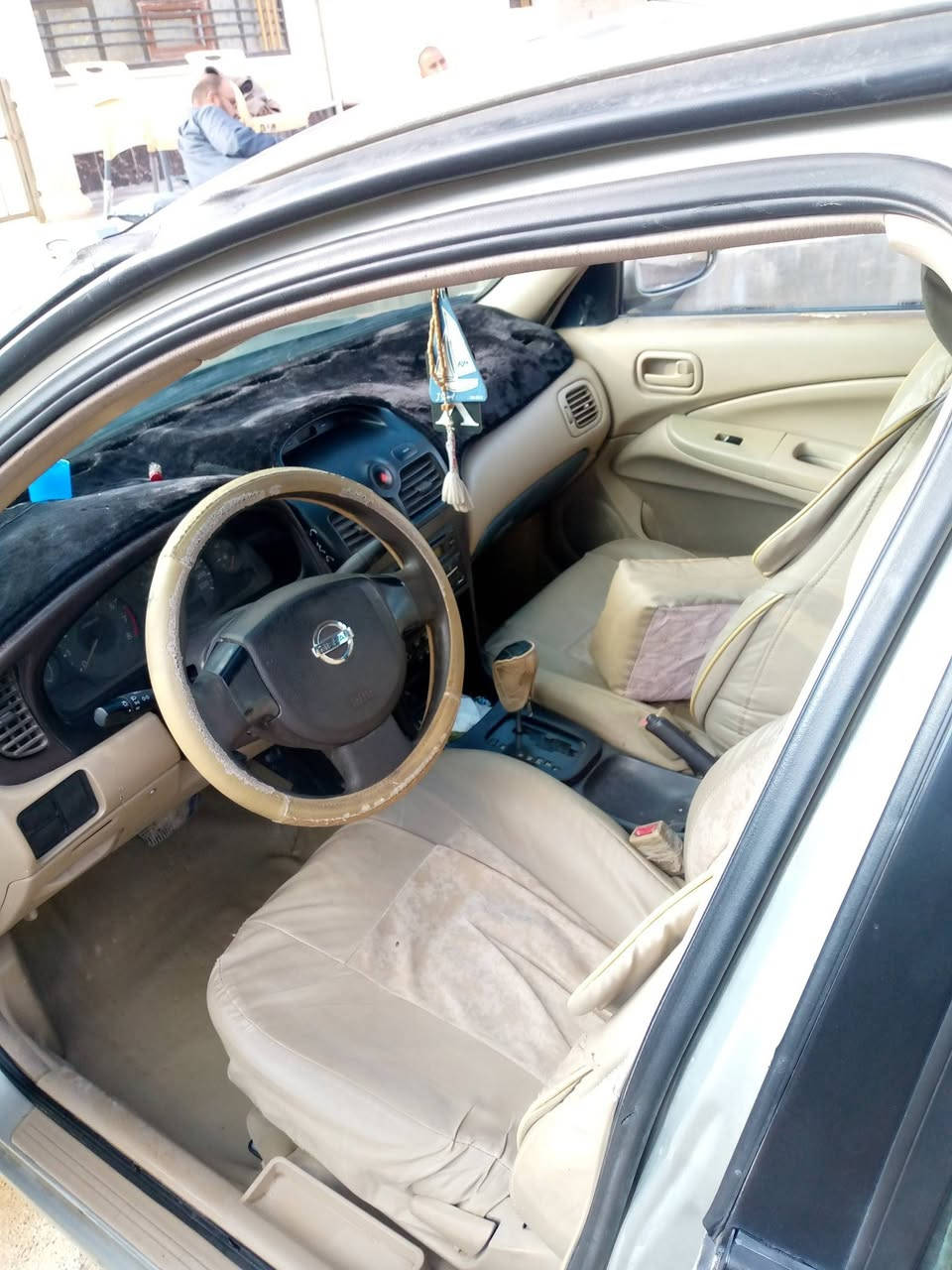 السلام عليكم نيسان صني بدي كوري 2007 رقم ديالى باسمي تحويل ثاني يوم محرك 1600 مكفول لا تبخير ولا تتقيص كير جديد  تخم تاير جديد ويل كب بلاديي
باتري جديد السياره مصبوغة حزام فقط اثر شخوط وجراد مكفوله من ضربه  مكان صلاح الدين
تكريت***********

‏‪
