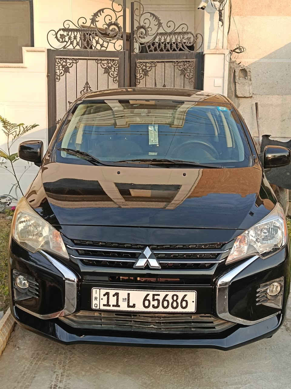 السلام عليكم ميراج للبيع موديل 24 سيارة على وضع الشركة ماشية 16 ألف وبأسمي رقم بغداد السعر 103 بيهة مجال بسيط حادث جدأ بسيط للتواصل على الارقام
***********
***********
