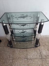 ميز • طباخ • ديوان