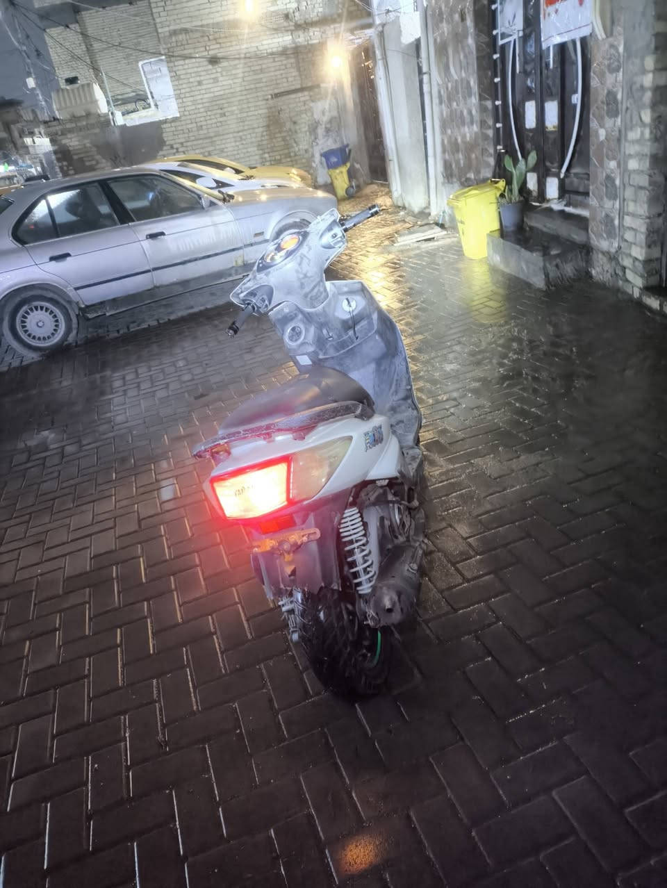 السلام عليكم دراجه سكنس فحل كابريتر نضيفه كفاله ومكينه نضيفه مكاني بغداد حي اور 
سعرها 500 وبيها مجال ان شاء الله 
رقمي ***********
