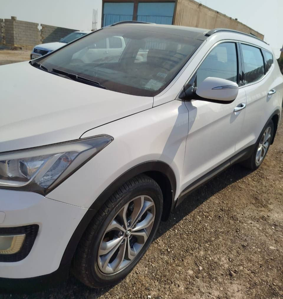 سنتافيا 2014 / 6 سلندر فول مواصفات رقم مميز القادسية/ مكفولة ماعدا تبديل باب العبري بسبب ضربة بسيطه ( مع وجود الباب الأصلي عندي ويمكن تصليحه ) جاهزة من مكينه وكير 

السعر 168 
للإستفسار  / ***********/ ***********
