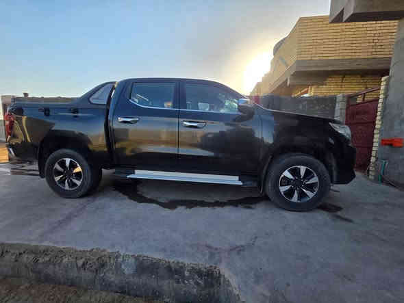 السلام عليكم ورحمة الله وبركاته ...
بيك اب شانجان هانتر موديل  2023 السياره جديده كفاله عامه ماشيه 70900 كيلو 
بعدها داخل الضمان 
مواصفات 
بصمه 
فور ويل 4x4
مري شفط 
كامرتين (خلفيه ، ونقطه عمياء بل مرايه الي بصف السايق) 
تحكمات ستيرن 
محرك 2400 تيربو 
حساسات 
كشنات الاماميه كهرباء
السعر (٢٦) مليون 
الاستفسار صاحب السيارة ( *********** )
مكان السياره بغداد تحويل ثاني يوم
