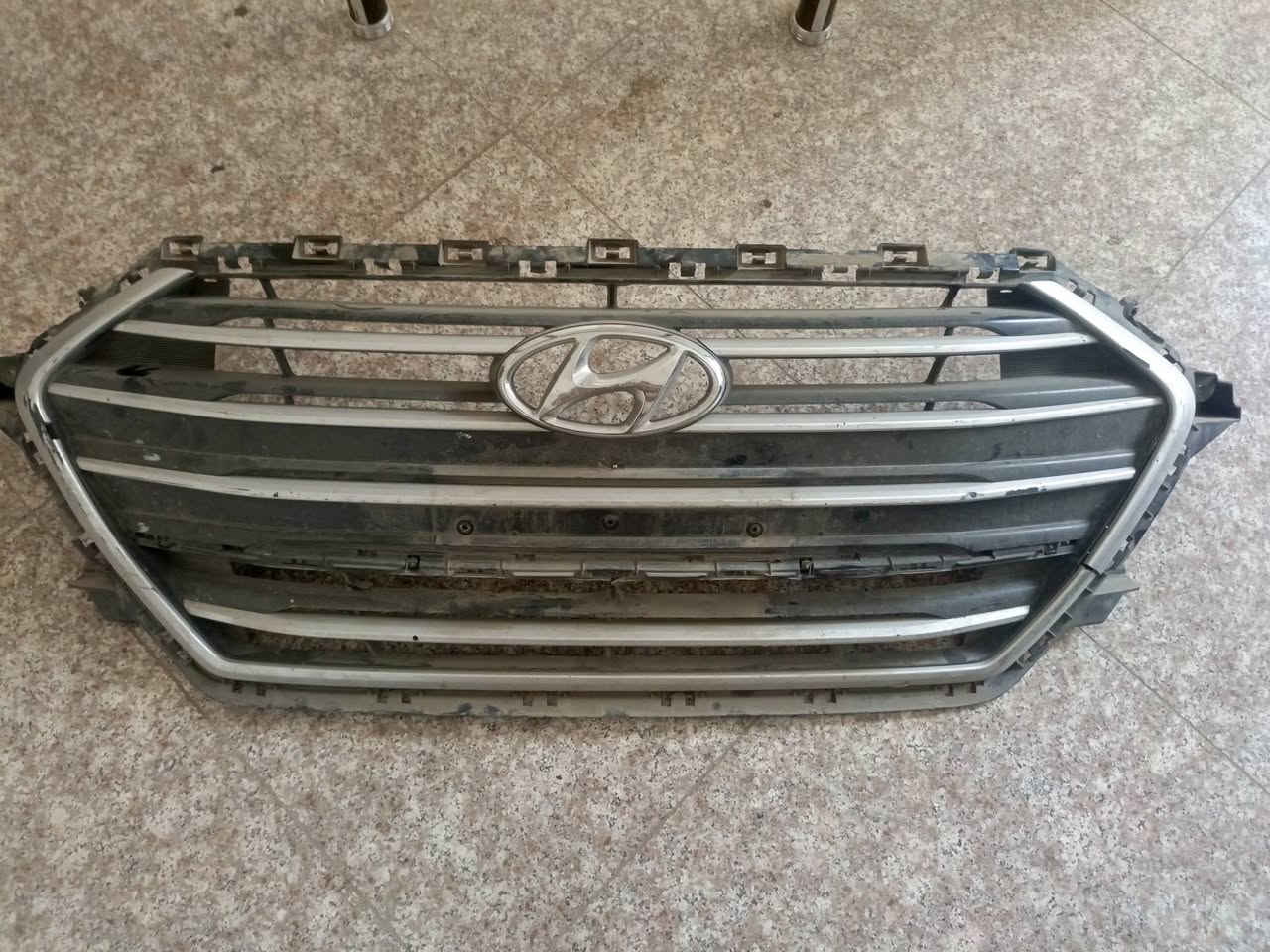 السلام عليكم للبيع مواد النترا 2017وارد امريكي 
اغراض النترا تفصيخ وليس صيني 
قاعدة فيتبم مال كصه
شباك دعامية امامية نقصه نيكلة 
ولحية دعامية خلفية 
ومال الشوتة
وسبير منغولي نضيف جدا مستخدم مرة 
وحدة امانه الله ورسولة 
مكاني بغداد الكرادة 
***********
