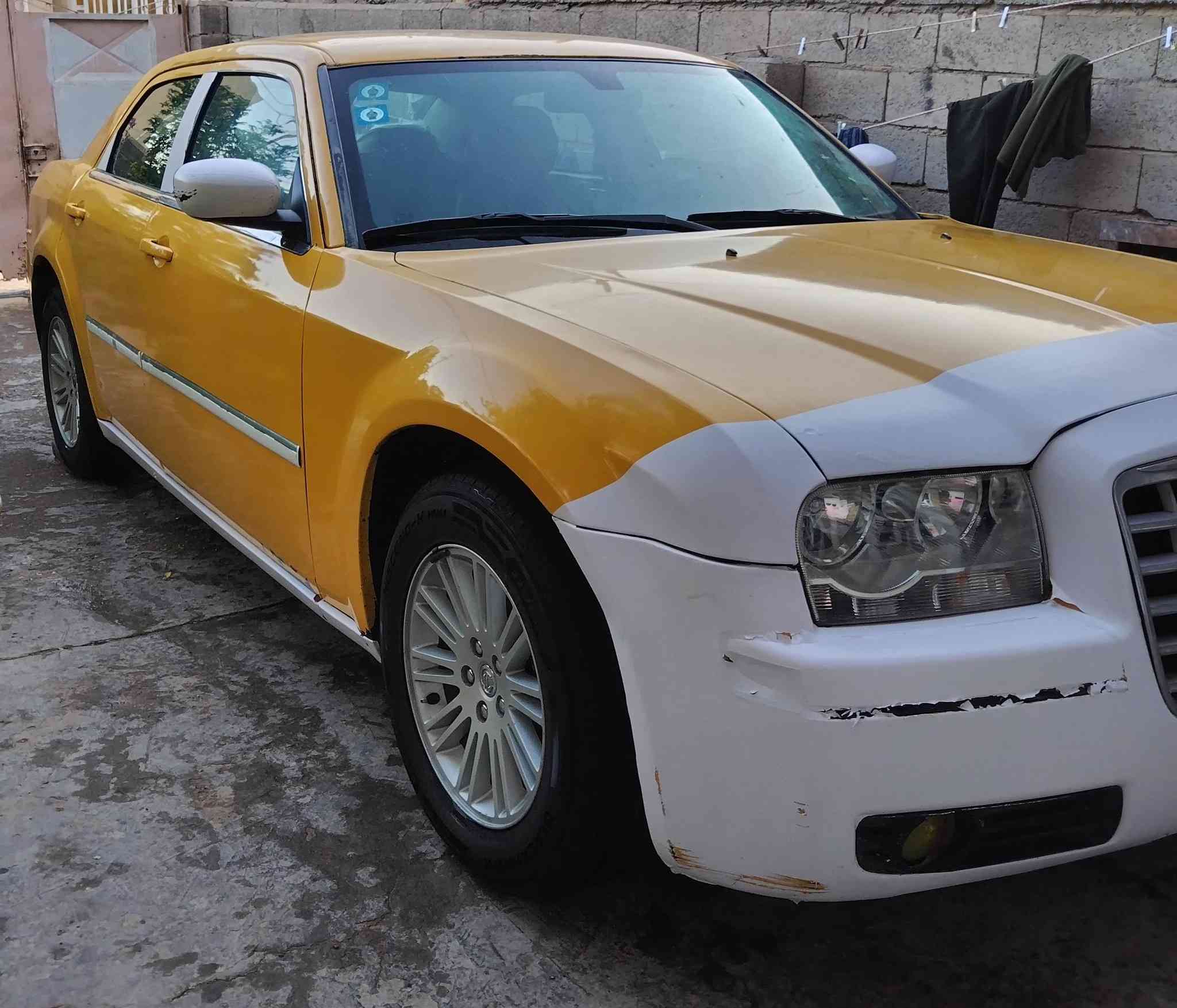 السلام عليكم اوباما موديل 2008 رقم بغداد مشروع وطني مصفره هيئه وغرامات مكينة 3500 اصل مكينه كير تخم تاير تبريد كهربائيات كلة جديد حادثها الجاملغ الامامي مكان السياره كوت الدجيلي السعر 93  السياره خير من الله وبالعافية على الياخذها المايعجبه السعر يعبر المنشور الرقم ***********
