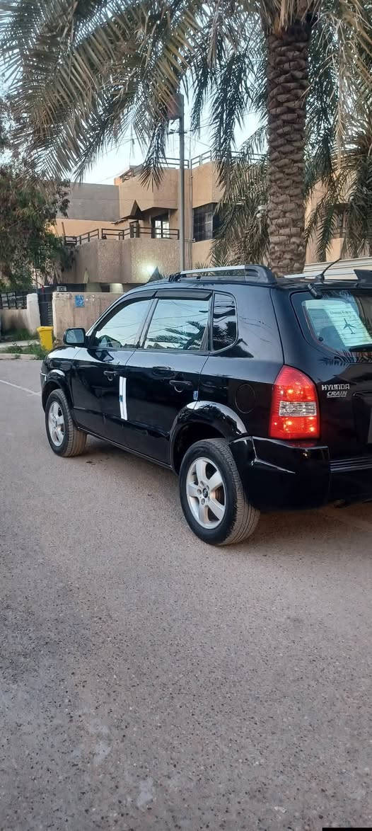 السلام عليكم
هونداي توكسان 
٤ سلندر  
وارد أمريكي 

موديل ٢٠٠٨ 
ماشيه ١٧٧ الف حقيقي 
رقم بغداد دولي هزه جديده سنويه جديده بسمي شخصيا 
كير +محرك+ تبريد +كهربائيات  ....(جديده )
المواصفات........
تخم تاير جديد 
شاشه أندرويد +كامره 
كروز مثبت سرعه 
غرفه جديده 
منضومة زينون عالي ناصي اصلي  
مكانها بغداد الكرخ 
السعر    95 $$ وبيها مجال للطيبين ان شاءالله 
(((( اخوان اي استفسار ع الرقم وبي واتساب ))))

***********  ☎️
