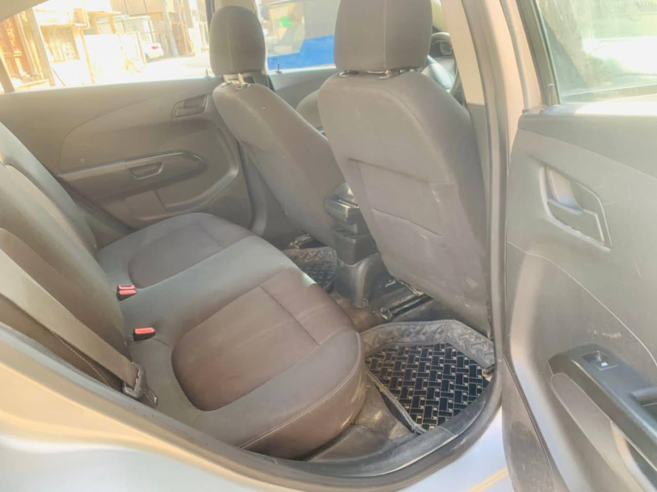 سلام عليكم سونك 2012خليجي رقم بغداد سياره مبدل بيها بنيد وبنيدها قديم موجود يعني سياره بدون حادث بي شبر صبغ جاملغ الايمن الامامي فول موصفات سياره جاهزه من كلشي مكاني شعله سعر 71وبيها مجال ***********
