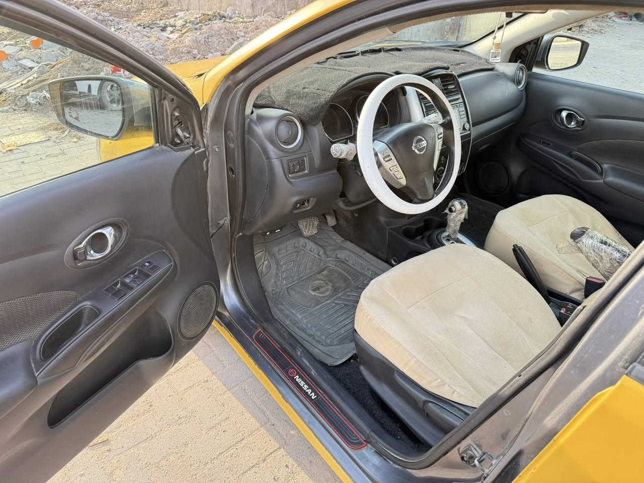 السلام عليكم نيسان فيرسه موديل 2018 السياره جاهزه محرك و كير وحداده تبريد كله      جديد شاشه كامره السياره صفره خصوصي رقم بصره حره حادث بل منشور السعر 74 العنوان البصره شط العرب ***********
