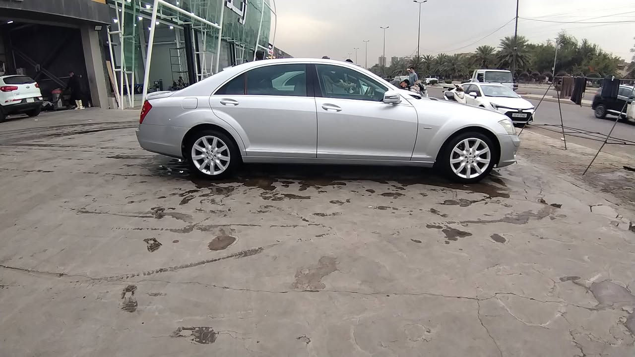 سلام عليكم مارسدس S350 خليجي كفاله موديل 2008عامه بدون صبغ بدون حادث فقط قبق جنطه مبدل ونفس لون سياره بانوراما كشنات جلد كهرباء حساسات خلفي امامي كامره بلاديه بيبان شفط مري شفط بردات بلاديه ملاحضه مكينه بيهه بدايت تبخير تريد تجفيت تريد مكينه يوكع من سعر السياره السعر ١٨٠ عنوان بغداد سبع البور *********** ***********  بدون مراوس فقط بيع
