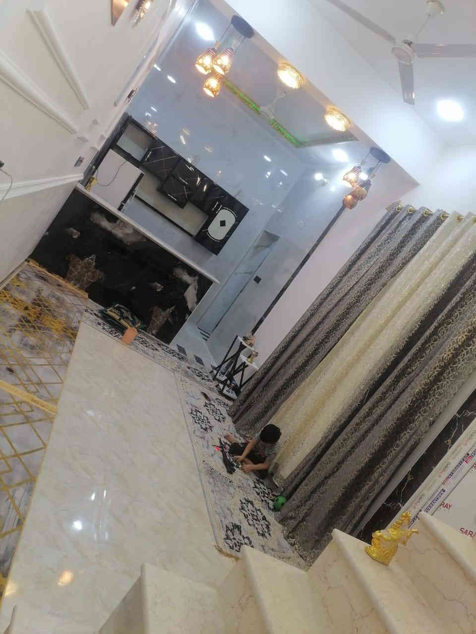 السلام عليكم بيت بحي النداء  تجاري وبي محل  100 متر على شارع 60 البيت وكاله بغداد صحه صدور بيه كتاب تمليك بيه
 منطقه ال 49  بي محل مؤجر مطلوب للاسكان 54 التسديد كل شهر 349 مليون تطلوعه  85 وبي مجال   البيت دايره كله دنك ١١ دنكه البيت كال جناي وكله درجه اولى مطابخ ٢ حار وبارد وصحيات خارجيه وداخليه وغرفه وصاله المطابخ والصحيات كله لوح طابوق جمهوري صب كونكريت
 للاستفسار اكثر
البيت فول
***********
***********
نستقبل جميع العروض
مكتب أرام للعقار
عرض جديد ومميز
