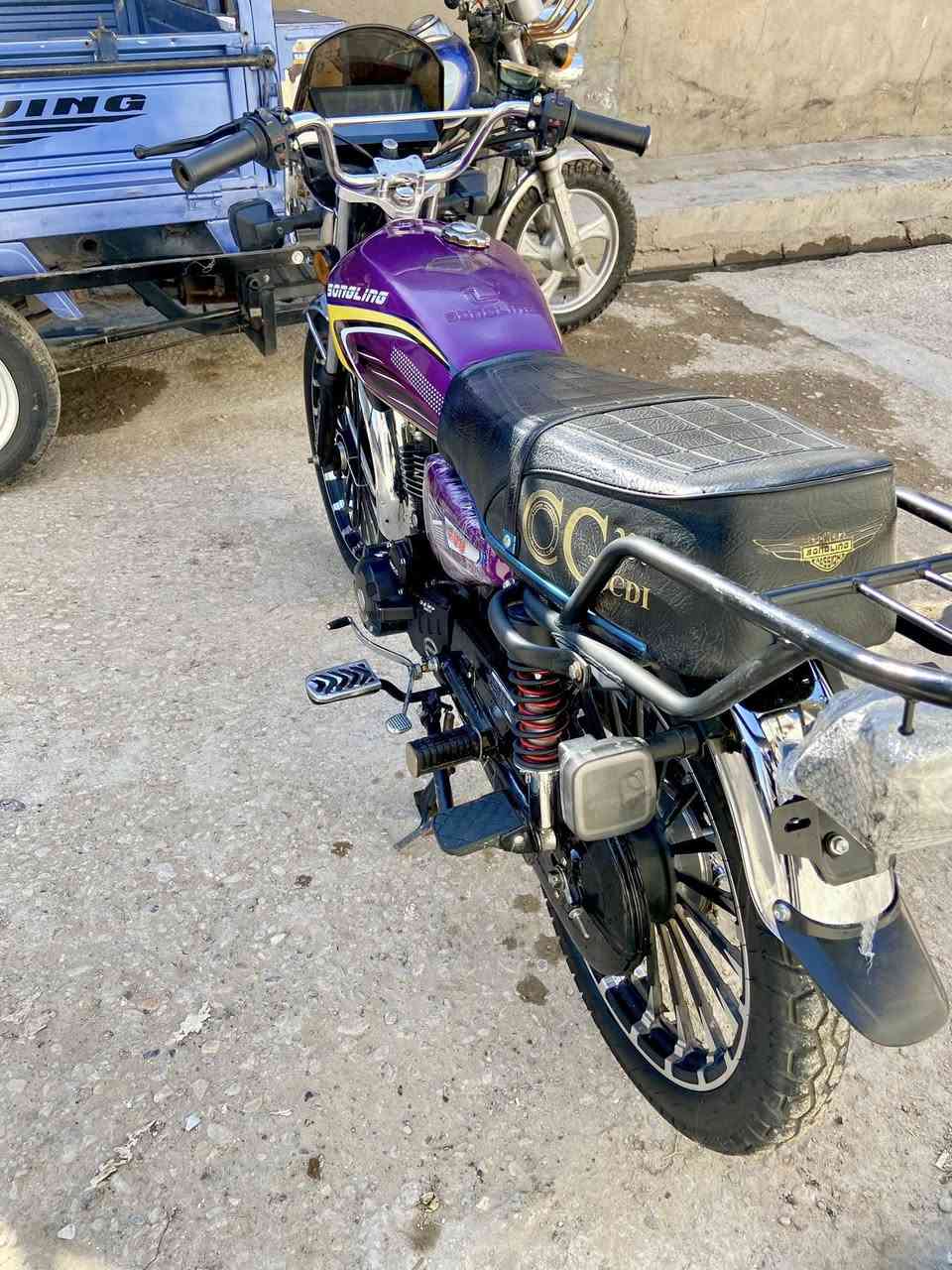 دراجه سولنك 5 كير محرك200 موديل 2026
شغالة سويج وبصمات2وياها 
كفالة عامة مكاني بغداد مدينة الصدر
 السعر800
***********واتساب فقط
