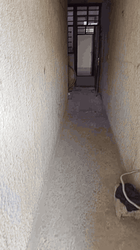 شقه ارضيه الايجار نزلت كميره غرف ثنين وصحيات ستقبال مطبخ اجارها 300 لاستفسار ***********
