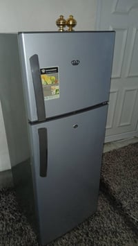 ثلاجة • شغالة • تجميد