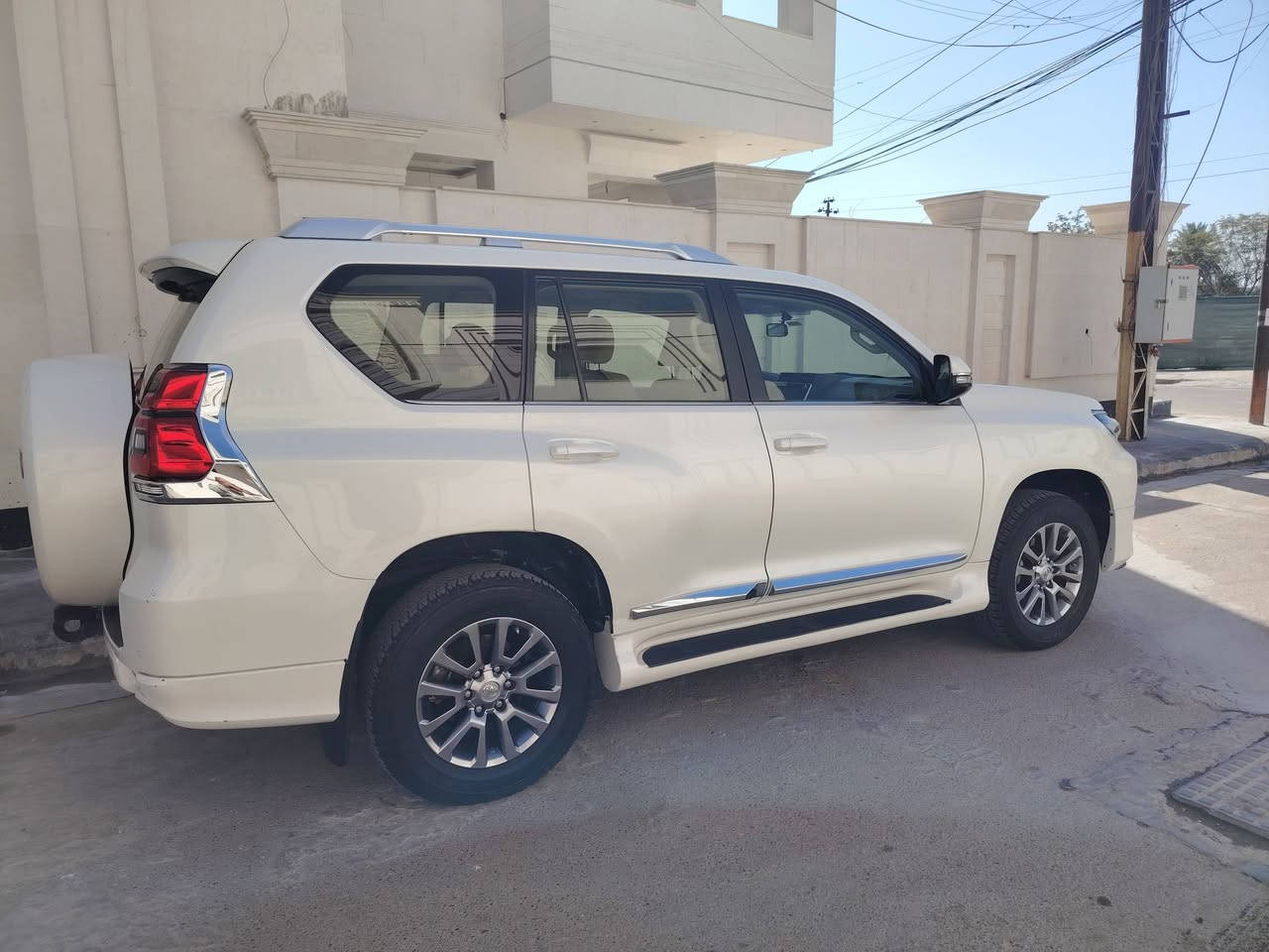 برادو ٢٠١٩ للبيع فقط
شركة ساز ماشيه ٣٧ الف حقيقي
مكفوله كفاله عامه
الفئه vx
السعر ٤٢٠٠٠ دولار
مكاني بغداد الكرخ
***********
