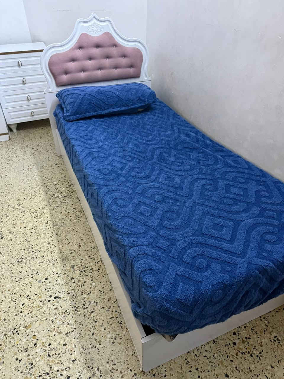 اغراض للبيع


**إذا كنت صاحب هذا الإعلان وتريد حذفه لأي سبب، رجاءا أرسل رسالة إلى الدعم الفني**