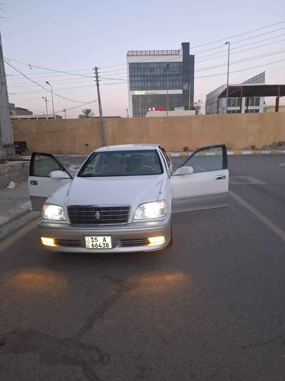 ملكه دكمتين كرستال كفاله عامه تسجيل جديد قرار ١٠٢ رقم أنبار سنويه اليوم أستلمت السياره كارتون 
مكان السياره الفلوجة 
السعر ١٤٥ وبيها مجال لشراي
للإستفسار ***********
