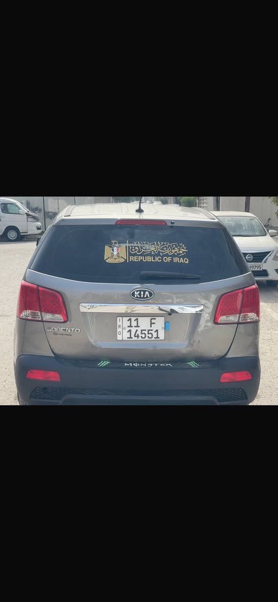 سورنتو 2013 امريكي  بيه صبغ  صفحه السايق وجاملغ وبنيد  بسمي رقم جديد هزه جديده ويلكب تحكمات استيرن 4 سلندر 5 راكب  مكينه دوش  داخل لونين السعر 105 وبيه مجال مكاني شهداء السيديه  الستفسار ***********
