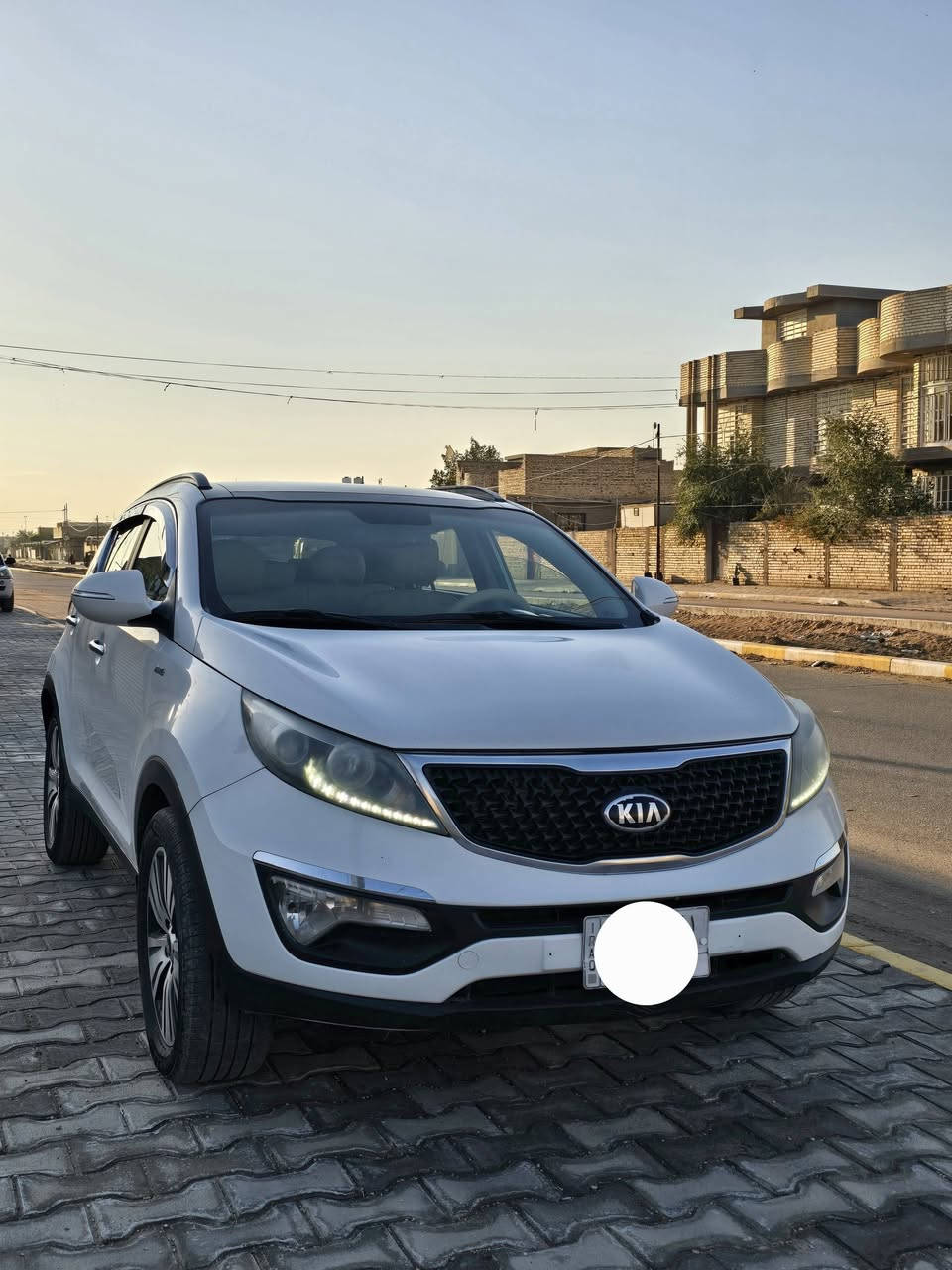 السلام عليكم للبيع او للمراوس كيا سبورتج موديل 2016 خليجيه مكفوله كفاله عامه شرط الفحص رقم بابل  تحويل مباشر
مواصفات السياره 
محرك 2400
بنوراما 
كامره خلفيه 
حساس خلفي 
تبريد قطعتين 
اشاير بلمري 
مري شفط 
ويل كب كروم 
السعر 163وبيهه مجال 
العنوان بابل الشوملي 
***********
*********** واتساب

