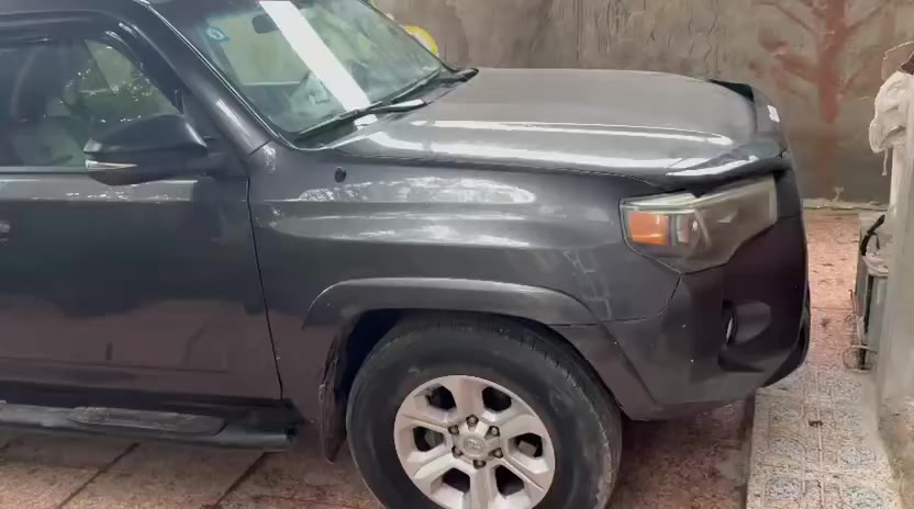 السلام عليكم فورنر مديل 2019 رقم بصره مكان السياره بالبصره تو ويل حادث بالمقدمه السعر 205 ماشيه 42 الف 
***********
