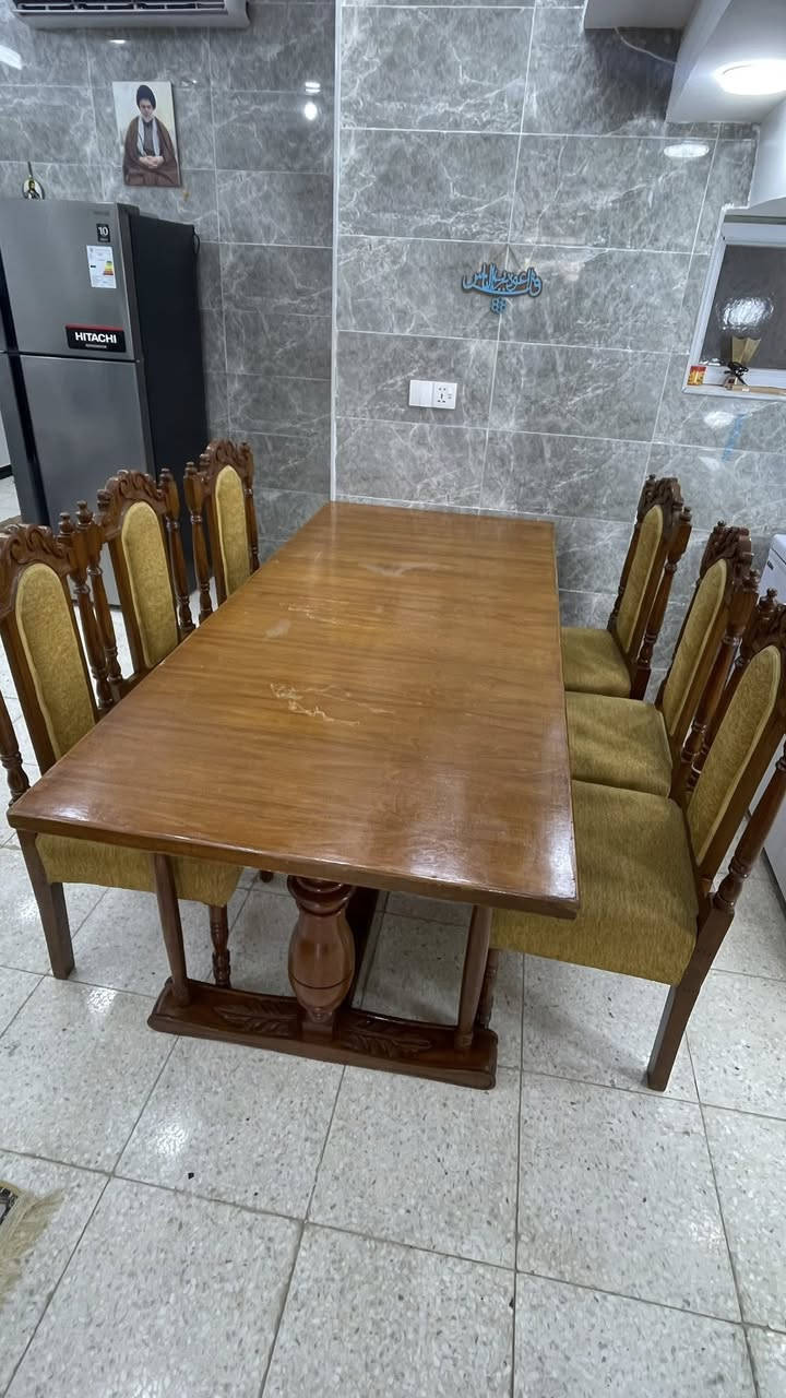 ميز طعام صاج للبيع مستعمل نضافه ٩٠./.  سعر ٢٥٠ الف وبي مجال مكان بغداد شماعيه رقم تلفون ***********
