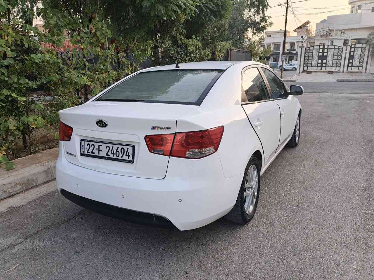 بسم الله الرحمن الرحيم
تحية طيبه للجميع 

 كيا سيراتو موديل  kia 2012 توماتيك   
مكفوله
   گير ومحرك شرط مامفتوح
 سياره نظيفه مال بيت 
تبريد ثلج 
اشارات بالمري 
رقم اربيل سنويه  نهاية 2026 
شرط التحويل 
الضرر  بابين مبدل شركه 
عليها غراما 100 دولار ينزل من السعر 
السعر 95 وبيها مجال
الاتصال ***********
***********
