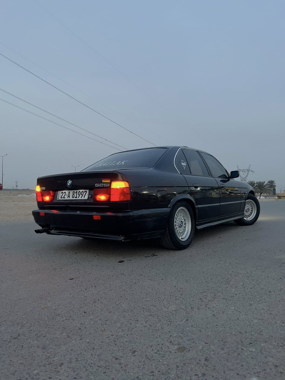 BMW1991  البيع  

مكينه مسكر فانوص 
صدر كير محرك خير من الله 
فتحه طكتين 
غرفه مخمل 
صبغ جماليه 
الاستفسار ! 
هاتف /*********** 
سعر 69$
