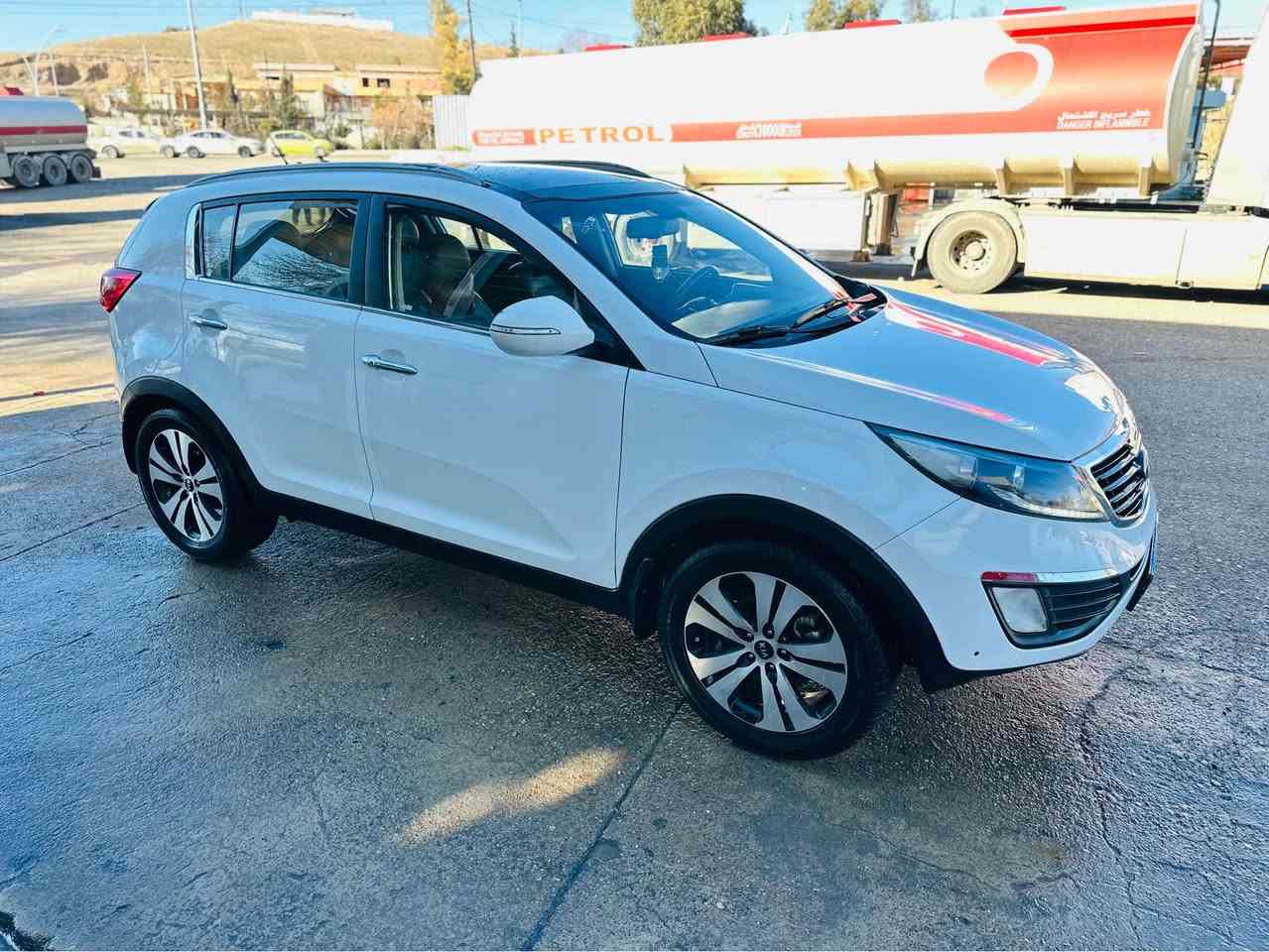 سبورتج   ،،   2013  *** خليجي فول 

                                          138   $              

      ***********   📞*** *********** 📞

موديل: ٢٠١٣ 
مواصفات : خليجي
- فول للفول
العداد : ١٨٠  
-بانوراما
-بصمه 
-كوشنات جلد 
- صندوق جك
-يدات نيكل
بلادي 
بصمه ابواب 
-شاشه 
-كاميرا  
-تبرید مرکزی 
قطعتين
-خمس ويل كروم
-سبير بلادي 
مانازل
-حساسات خلفي
-مرايات شفت
-جامات اوتو 
-
-سياره : كلين 
* بدون صبغ
* مكانين صغار بارد
* بدون تبديل 
* بدون ايشي 
شرط 
 * فحص سونار 
موجود 
-محرك دوش 
مامفتوح
كير   هم 
مامفتوح
-دهن كير محرك 
جديد
باتري جديد
كهربائية ع شريكة
-رقم اربيل 
-هززه وبراد 
كله جديد
-رقم دولي 
-سنوي جديد 
لحد ٢٠٢٨ 
-كابون بانزين
-سياره لوك 
-بسمي 

ماشي  : ١٨٠  Km  

سعر :   ١٣٨ 
مكان : قرهنجير 
رقم :
***********      📞              واتساب  *********** كركوك, العراق
