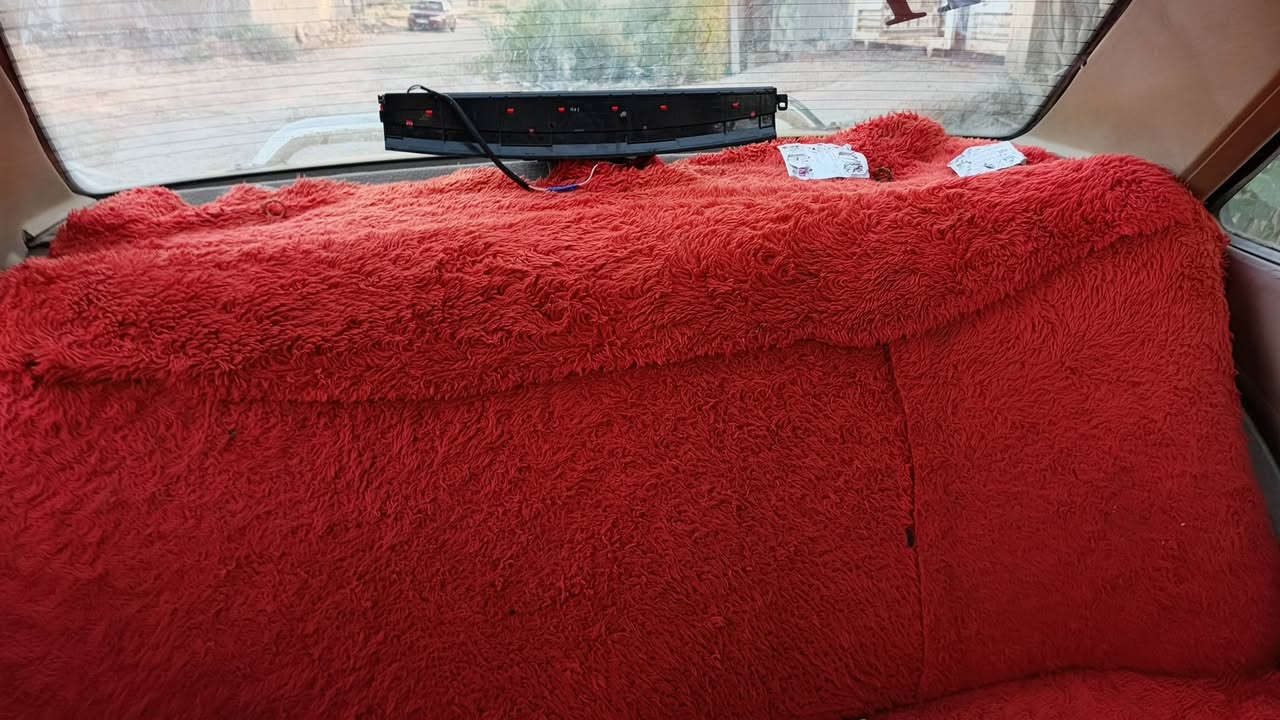 ‏بيجو 2011
‏رقم واسط تحويل ثاني يوم راعيها بالكوت سيارة نظيفة محركها مكفول سيارة قطرة صبغ مابيها تخم تاير جديد دواخل بالصورة مبينات السعر مناسب جداً
‏للأستفسار الأتصال على الرقم  *********** ما بي واتساب
