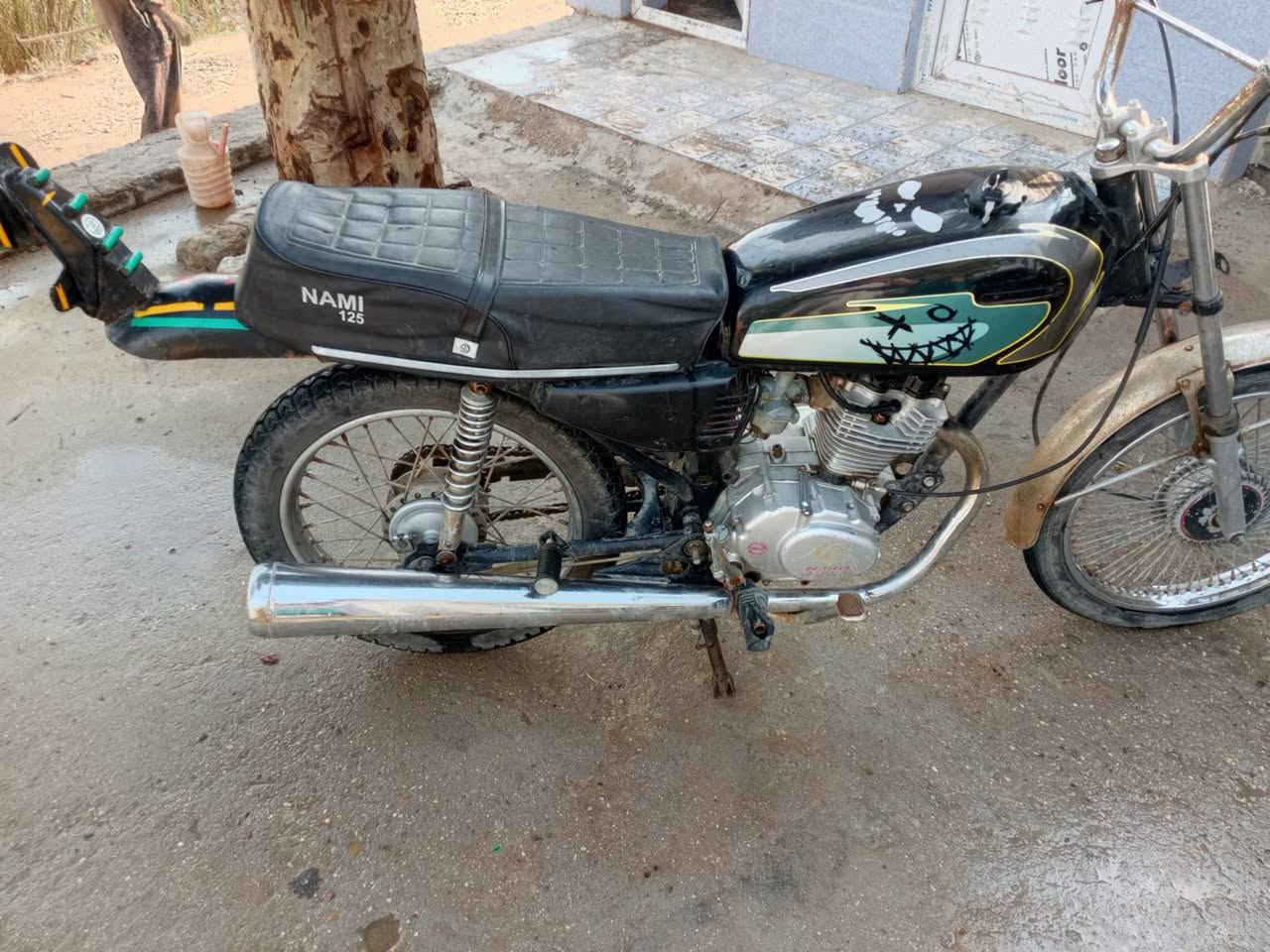 السلام عليكم اربعه كير للبيع كلك معمره 2024 السعر 300 وبيها مجال المكان طريق كربلاء  للستفسار ***********
