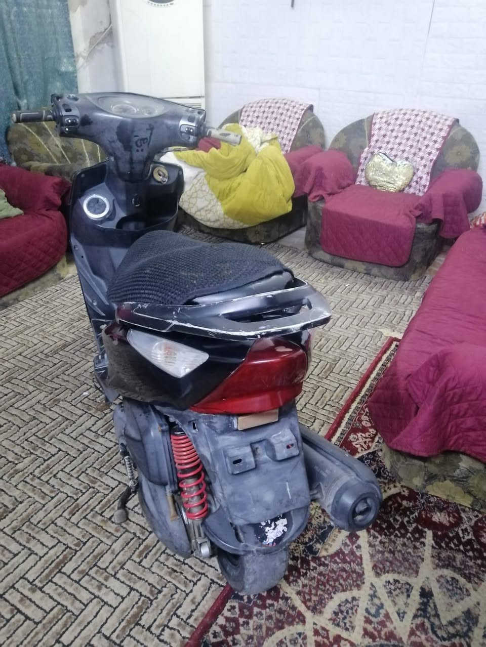 سلام عليكم درجة ماكس ثعلب درجة كاملة حيل نضيفه ختم واحد حتى الشوته مختمه كفرات اصليه مصبوغه محرك ممفتوح محرك جديد كهربايات كله درجة ملحه السعر 550 وبيه مجال السكن بغداد حي الجهاد ***********
