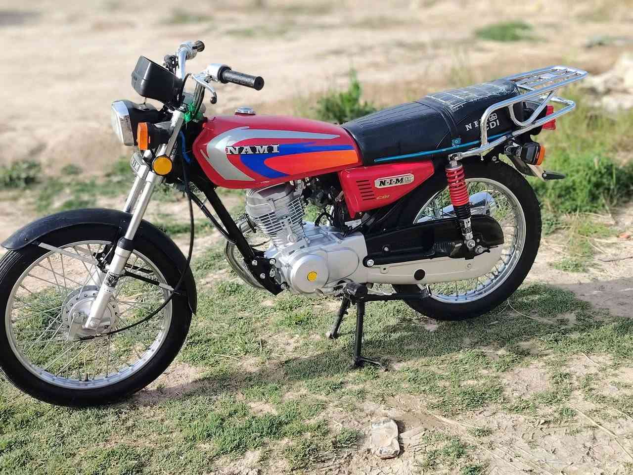 دراجه للبيع موديل 25 نامه امتياز دراجه حلوه كلش كهربائيات كلها شغاله اوراق سكنر مكان ديوانيه دغاره السعر 600 وبيها مجال رقم الهاتف *********** ***********
