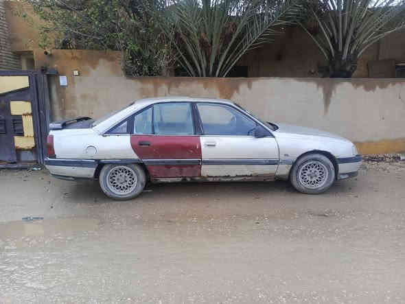 أوبل اوميكا موديل 92 مراوس حسب القناعه محرك كير حدادية خير من الله سنوية 26 والكشر  مثل ما موضح بصور//////***********
