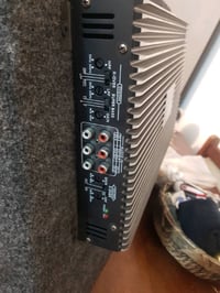 *للبيع امبليفاير QSONIC 4 قنوات Car Amplifier*  *المواصفات:* 1. *المار...