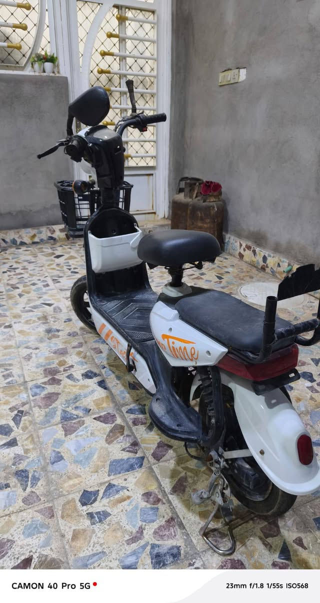 السلام عليكم دراجه شحن للبيع جديده بعدها استعمال قليل ما صار من هواي من مشترينها شغه كهربائيات من الطول للطول استعماله من البيت للمدرسه جديده معنى الكلمه السعر 300 وبيها مجال الشراي يجي خاص مو شراي لا يتعبني الاستفسار على هذا الرقم ***********
