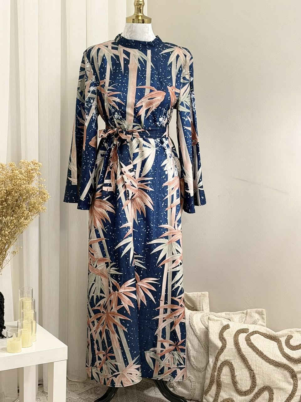 حبايب فساتين صيفي محجبات وغير المحجبات هم ترهم وگلابيات الوان مميزة السعر ٢٠ الف متوفر توصيل لكل العراق 
***********
