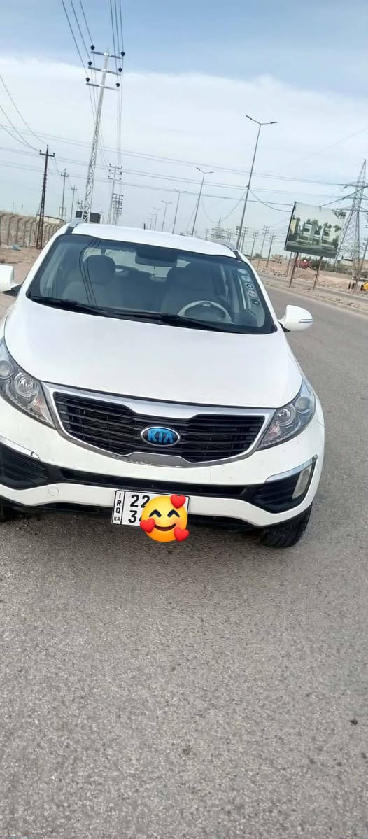 سلام عليكم سبورتج موديل ٢٠١٣ خليجي حددايه وتايرات وتبريد شرط كفاله سونار موجود سياره حلووه وجاهزه مال جناي رقم اربيل سنويه جديده ورقم جديد السعر ١٤٣ وبيه مجال الشراي يتصل على الرقم *********** مكان السياره الديوانية
